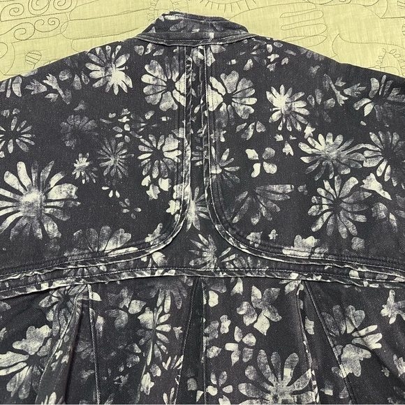 NWOT Free People Lua Bed Jacket XS Blue White Floral - Picture 9 of 10